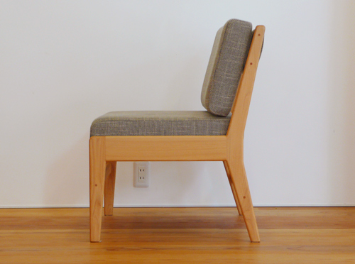 檜の椅子