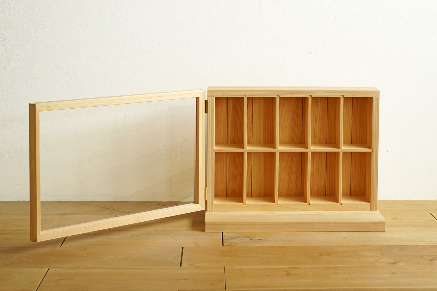 オーダー家具　コレクションケース 2