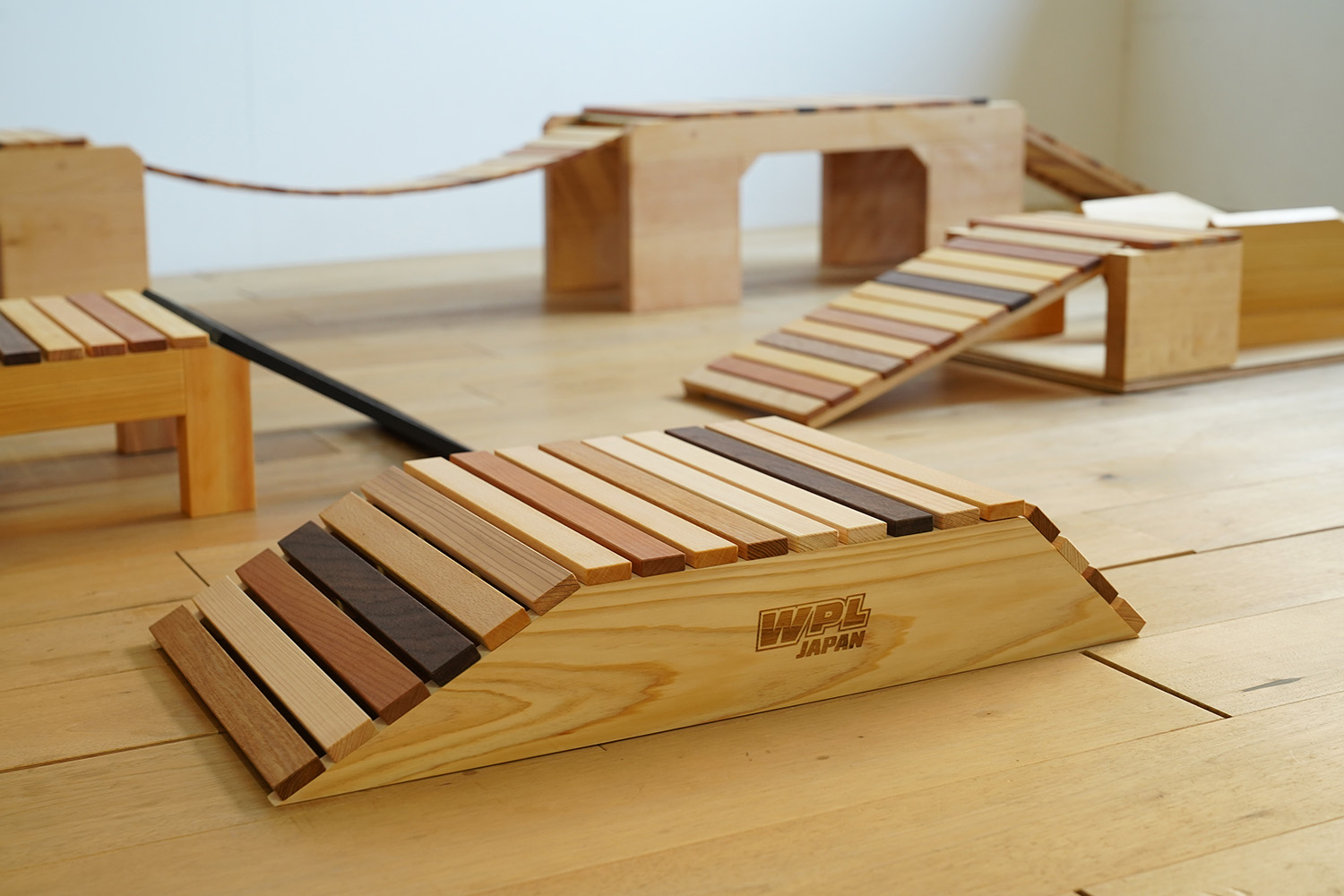ヒノキクラフト　WPL JAPAN ラジコンコース　木製コース2