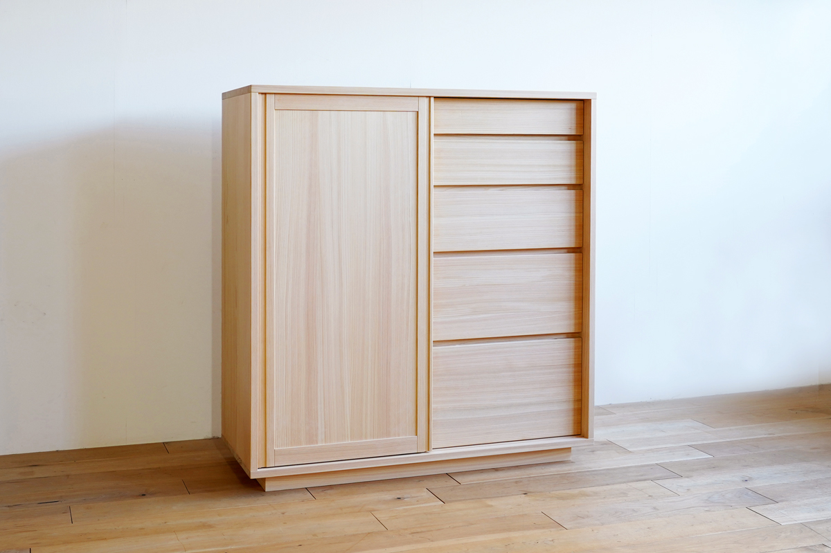 引出付き引き戸収納　ヒノキクラフト　オーダー家具4