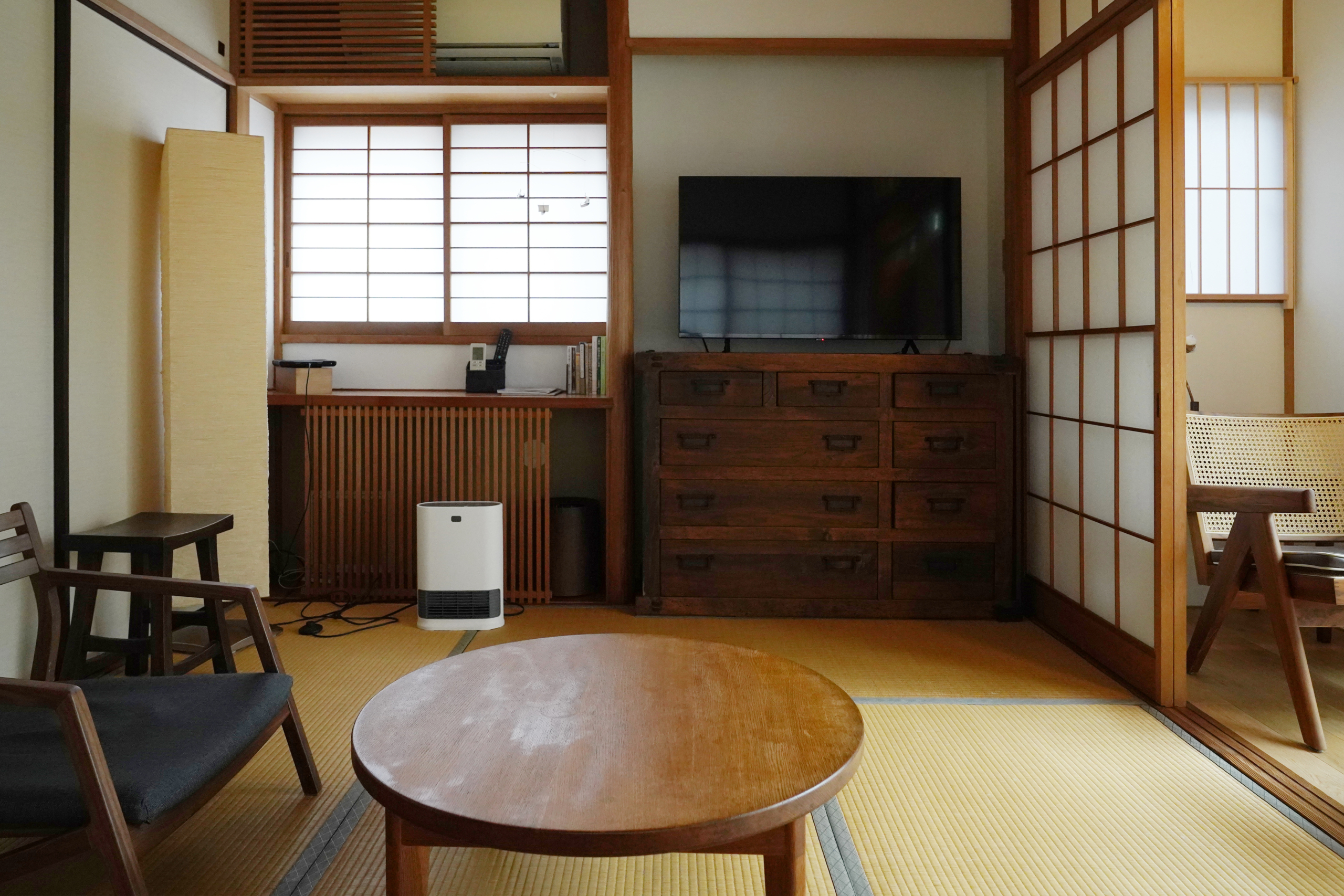 ヒノキクラフト　宿泊施設の家具　a day13