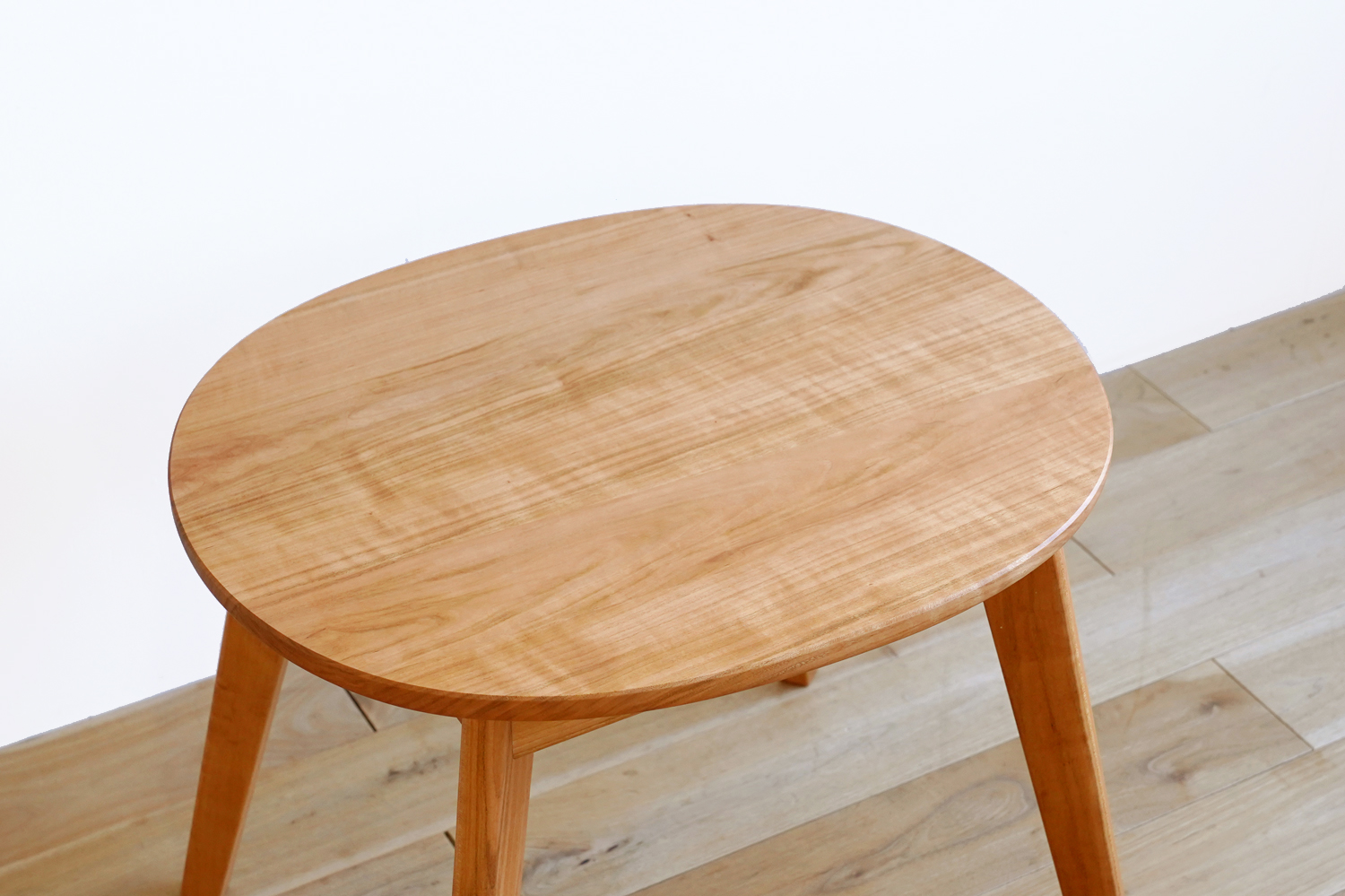 ヒノキクラフト　宿泊施設の家具　a day2